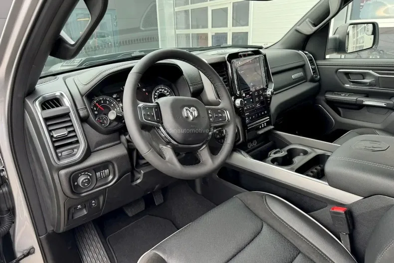 Dodge RAM din 2024 cu 14.000 km - oferta DOD193379 - foto 2