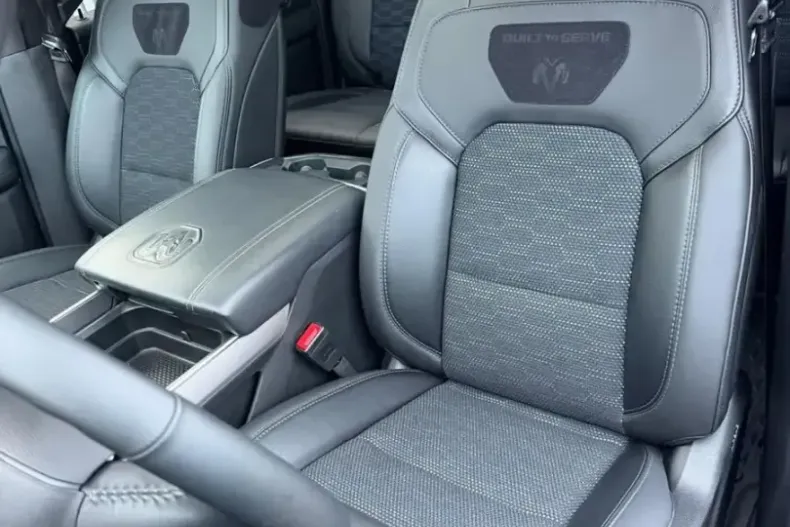 Dodge RAM din 2024 cu 22.842 km - oferta DOD193380 - foto 11