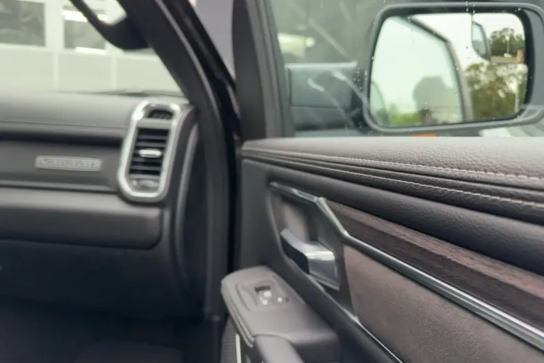 Dodge RAM din 2024 cu 24.990 km - oferta DOD193386 - foto 20