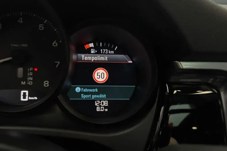 Porsche Macan din 2022 cu 65.600 km - oferta POR193397 - foto 30