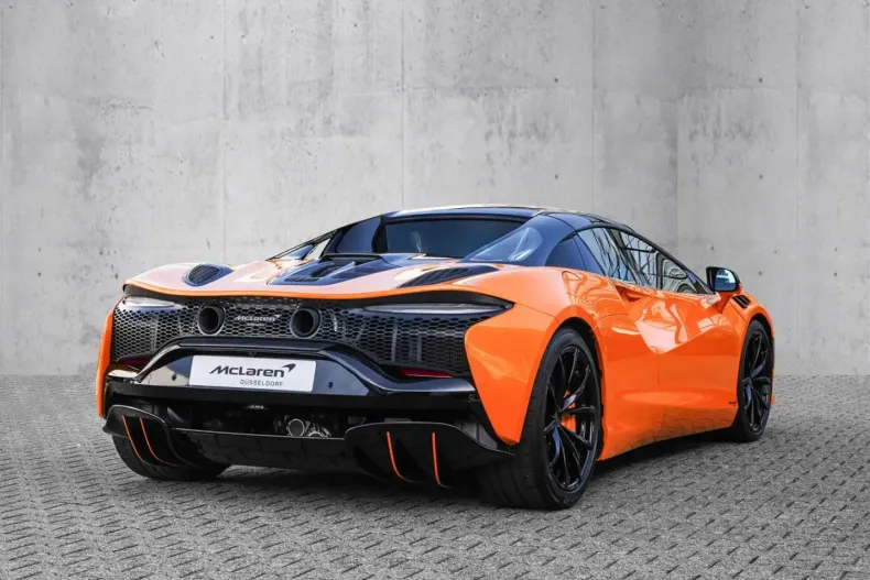 McLaren Artura din 2024 cu 5.050 km - oferta MCL193401 - foto 3