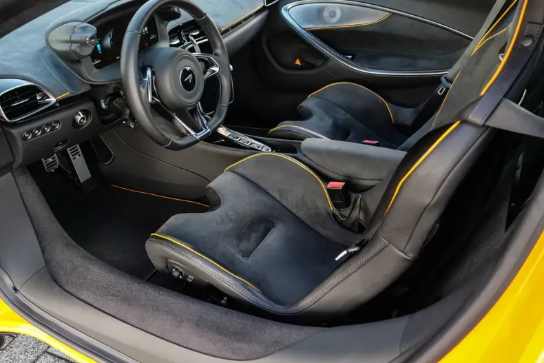 McLaren Artura din 2024 cu 5.050 km - oferta MCL193401 - foto 12