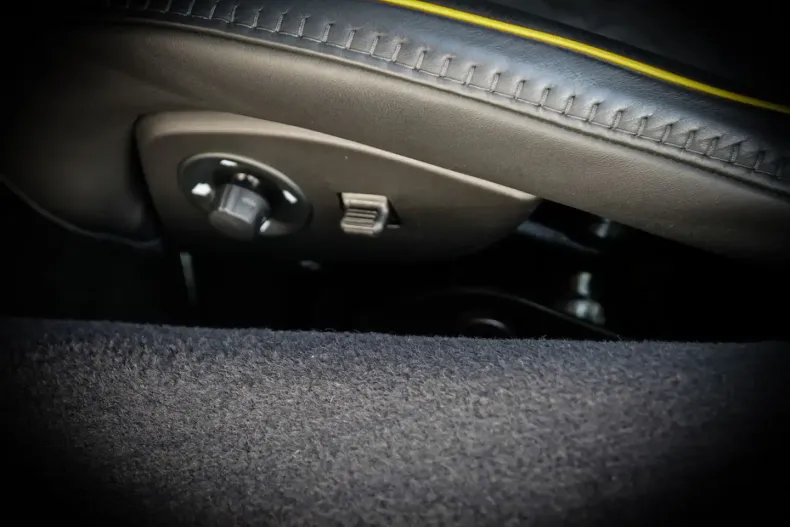 McLaren Artura din 2024 cu 5.050 km - oferta MCL193401 - foto 25