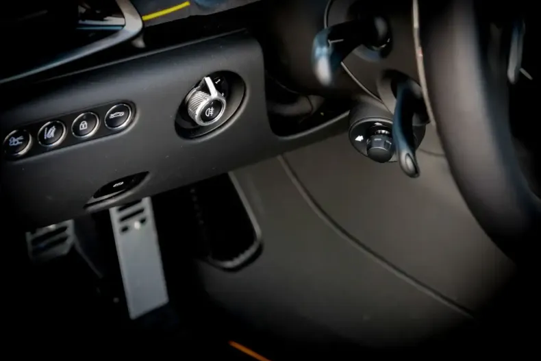 McLaren Artura din 2024 cu 5.050 km - oferta MCL193401 - foto 29