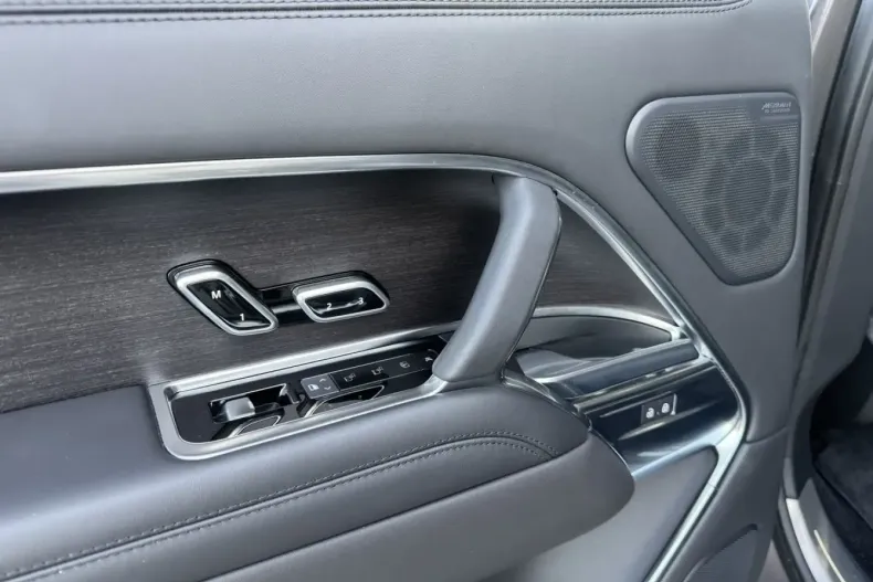 Land Rover Range Rover din 2022 cu 62.900 km - oferta LAN193403 - foto 22