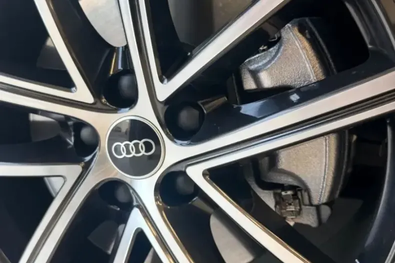 Audi A5 din 2025 cu 15.679 km - oferta AUD193405 - foto 11