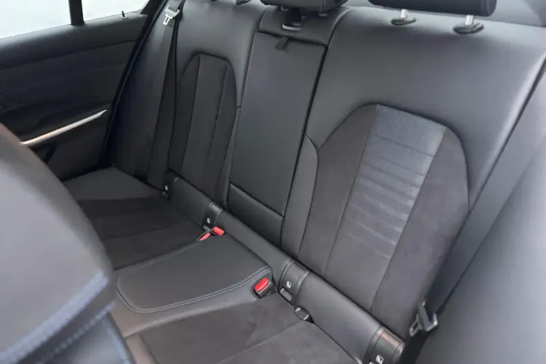 BMW 320 (Seria 3) din 2024 cu 34.120 km - oferta BMW193406 - foto 16