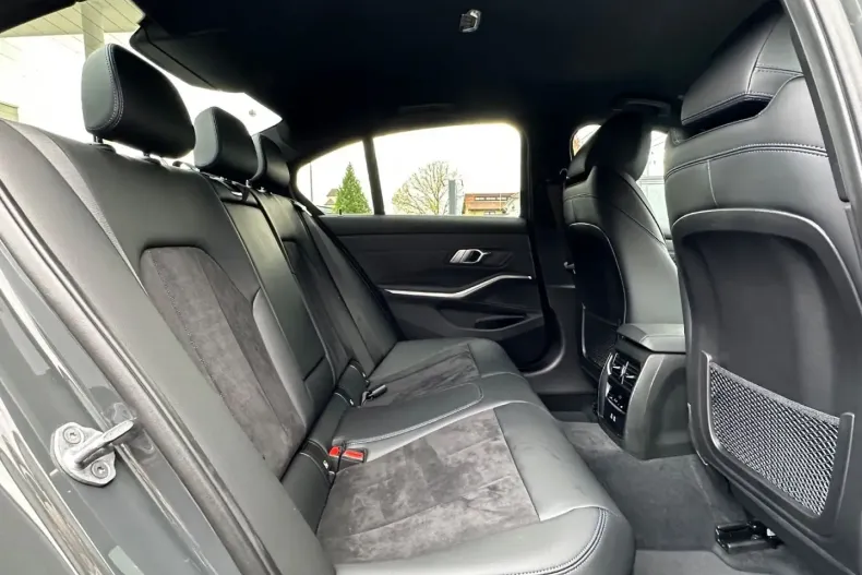 BMW 320 (Seria 3) din 2023 cu 65.711 km - oferta BMW193407 - foto 16