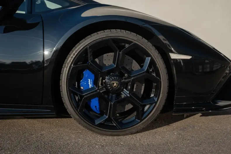 Lamborghini Huracán din 2025 cu 1.850 km - oferta LAM193417 - foto 12