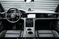 Porsche Taycan din 2025 cu 15.900 km - oferta POR193418 - foto 13