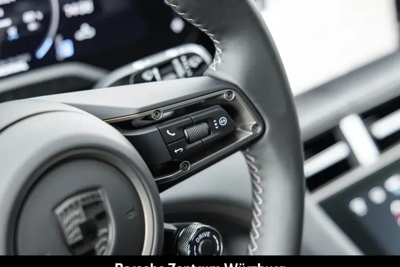 Porsche Taycan din 2025 cu 15.900 km - oferta POR193418 - foto 28