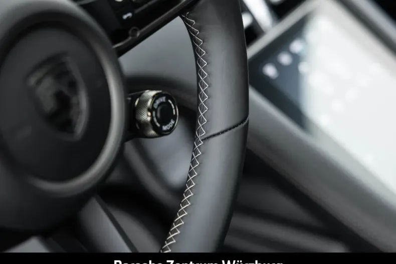 Porsche Taycan din 2025 cu 15.900 km - oferta POR193418 - foto 29