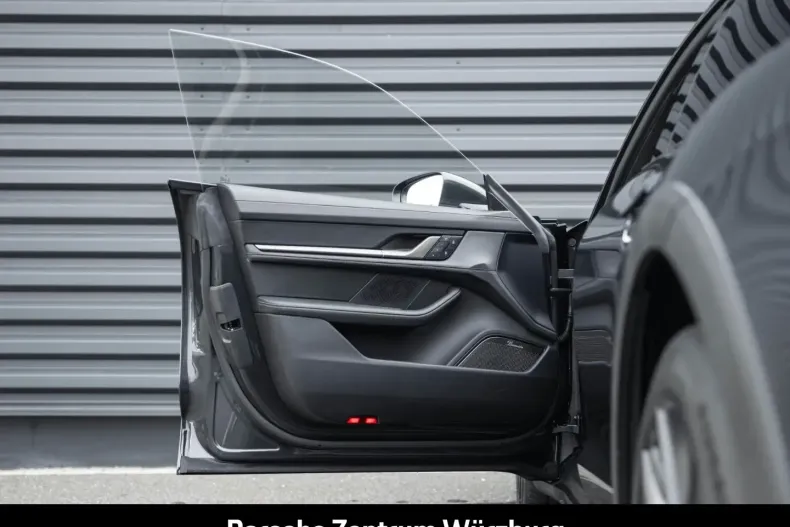 Porsche Taycan din 2025 cu 15.900 km - oferta POR193418 - foto 31