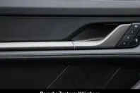 Porsche Taycan din 2025 cu 15.900 km - oferta POR193418 - foto 33