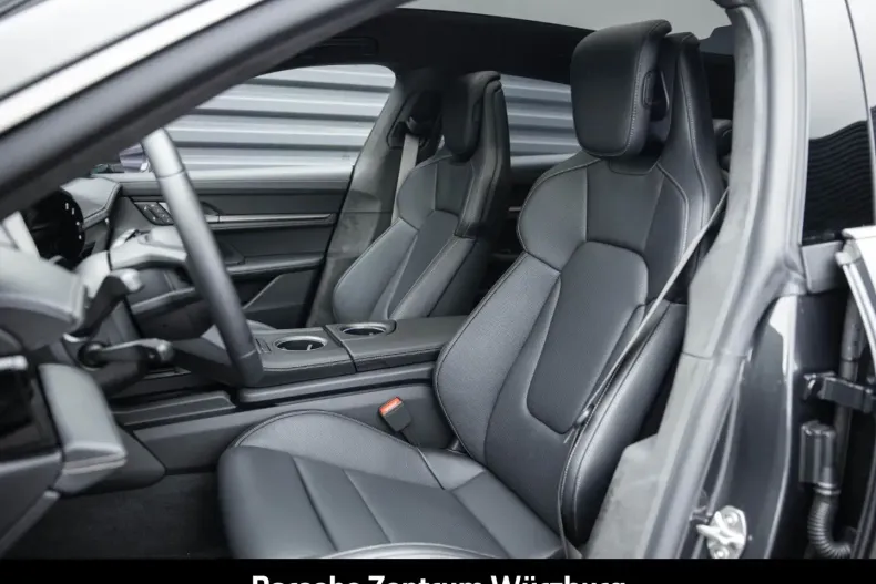 Porsche Taycan din 2025 cu 15.900 km - oferta POR193418 - foto 36