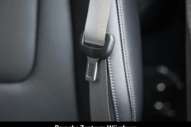 Porsche Taycan din 2025 cu 15.900 km - oferta POR193418 - foto 39