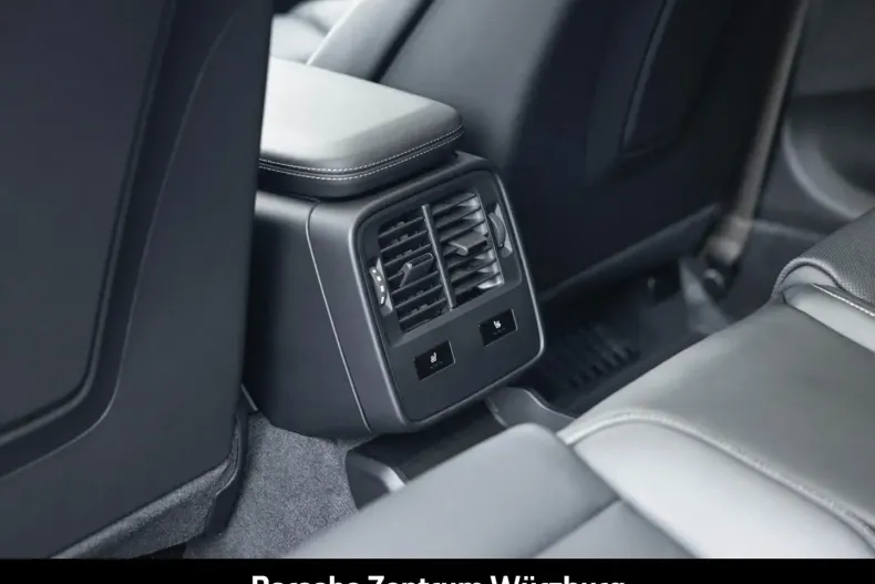 Porsche Taycan din 2025 cu 15.900 km - oferta POR193418 - foto 41