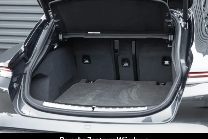 Porsche Taycan din 2025 cu 15.900 km - oferta POR193418 - foto 42