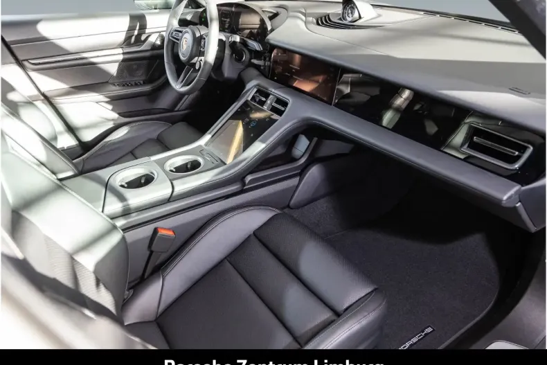 Porsche Taycan din 2025 cu 14.900 km - oferta POR193419 - foto 12