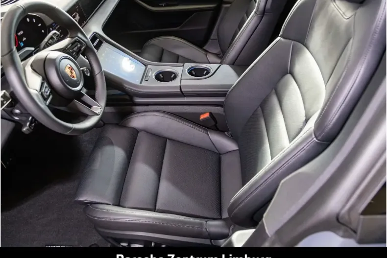 Porsche Taycan din 2025 cu 14.900 km - oferta POR193419 - foto 14