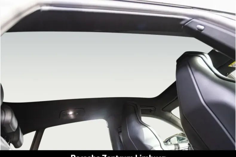 Porsche Taycan din 2025 cu 14.900 km - oferta POR193419 - foto 32