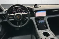 Porsche Taycan din 2025 cu 9.900 km - oferta POR193422 - foto 7