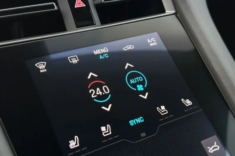 Porsche Taycan din 2025 cu 9.900 km - oferta POR193422 - foto 11