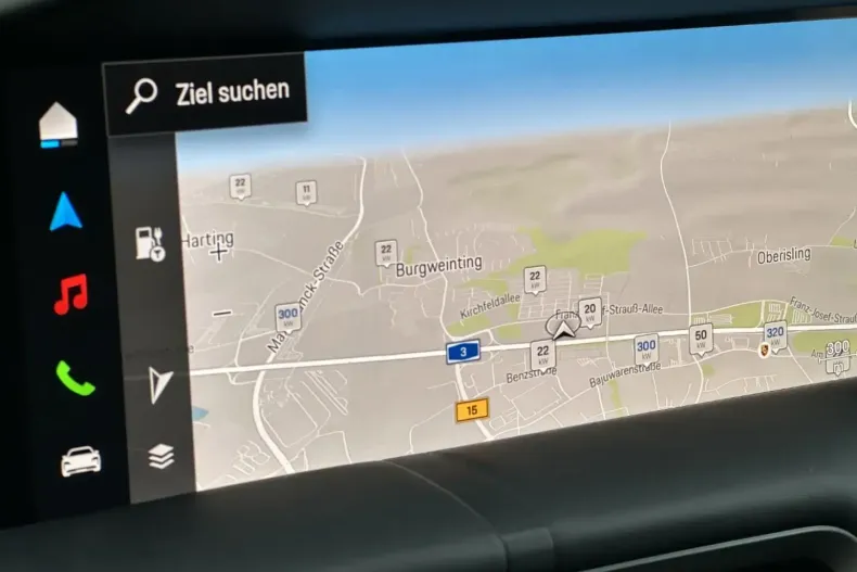 Porsche Taycan din 2025 cu 9.900 km - oferta POR193422 - foto 15