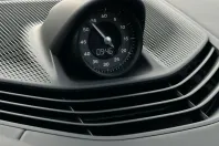 Porsche Taycan din 2025 cu 9.900 km - oferta POR193422 - foto 21