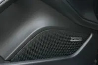 Porsche Taycan din 2025 cu 9.900 km - oferta POR193422 - foto 23