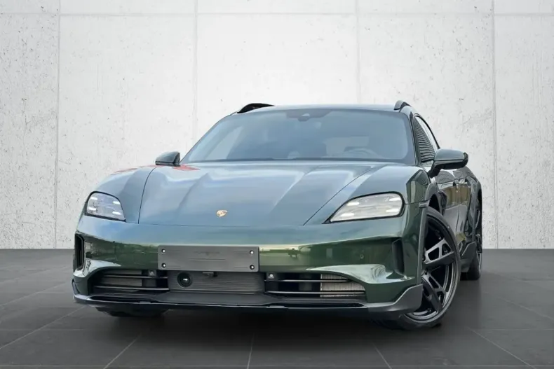 Porsche Taycan din 2025 cu 9.900 km - oferta POR193422 - foto 27