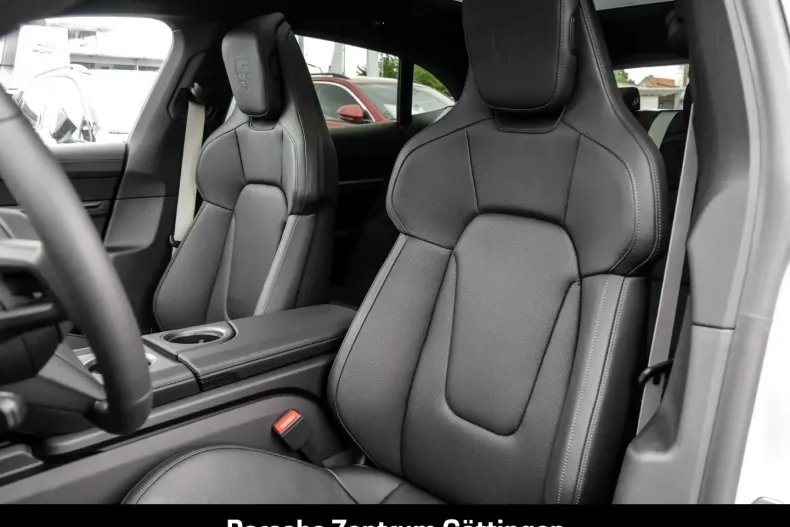 Porsche Taycan din 2025 cu 7.991 km - oferta POR193423 - foto 8