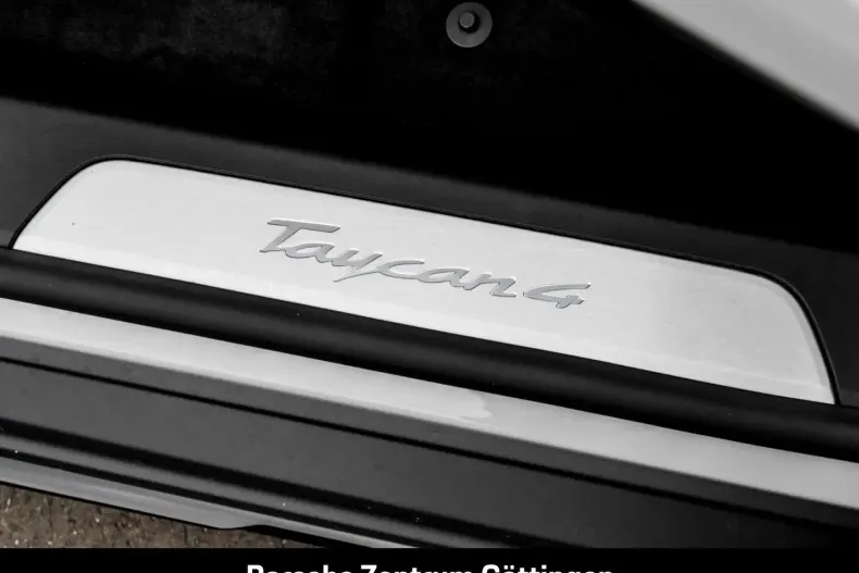 Porsche Taycan din 2025 cu 7.991 km - oferta POR193423 - foto 21