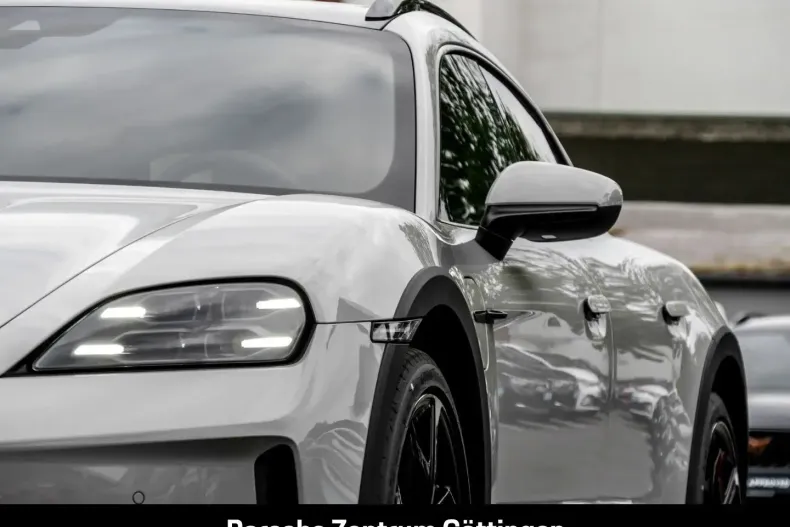 Porsche Taycan din 2025 cu 7.991 km - oferta POR193423 - foto 23