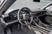 Porsche Taycan din 2025 cu 18.999 km - oferta POR193424 - foto 4