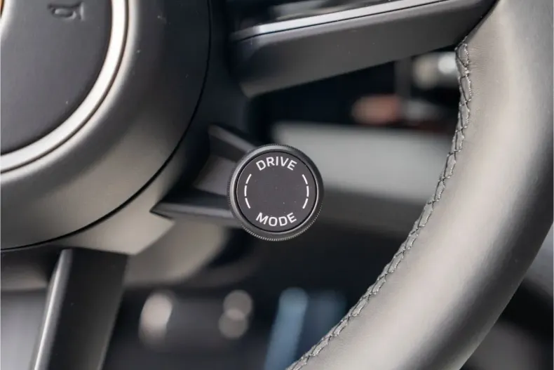 Porsche Taycan din 2025 cu 18.999 km - oferta POR193424 - foto 27