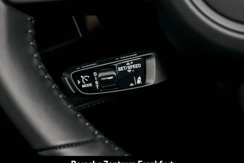 Porsche Taycan din 2025 cu 15.900 km - oferta POR193426 - foto 26