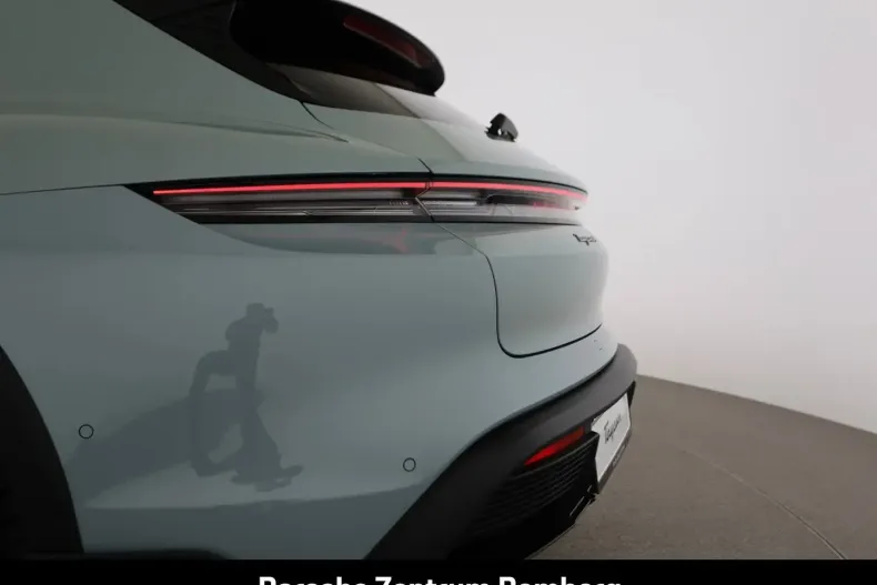 Porsche Taycan din 2025 cu 14.900 km - oferta POR193427 - foto 9
