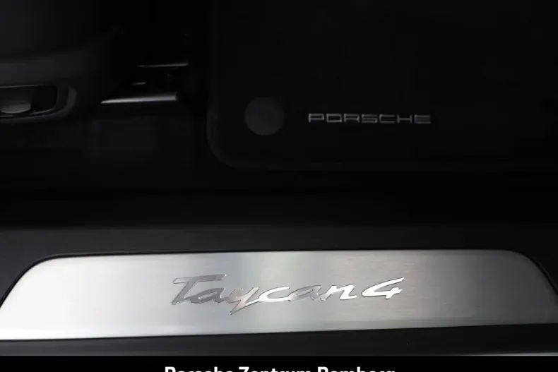 Porsche Taycan din 2025 cu 14.900 km - oferta POR193427 - foto 25