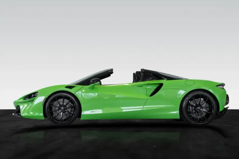 McLaren Artura din 2025 cu 3.999 km - oferta MCL193428 - foto 3