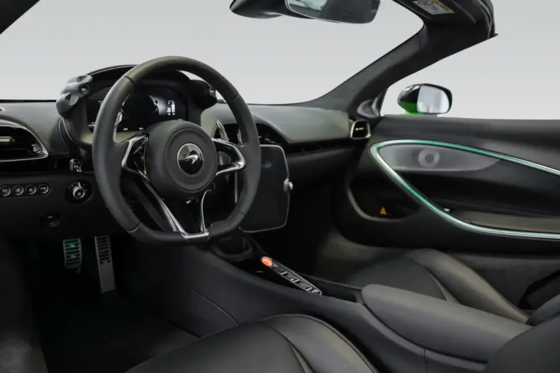 McLaren Artura din 2025 cu 3.999 km - oferta MCL193428 - foto 6