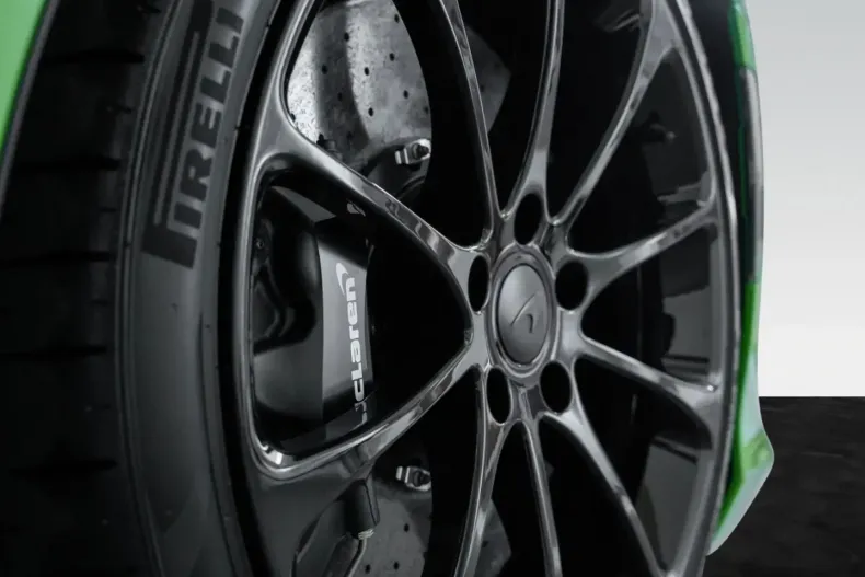 McLaren Artura din 2025 cu 3.999 km - oferta MCL193428 - foto 10