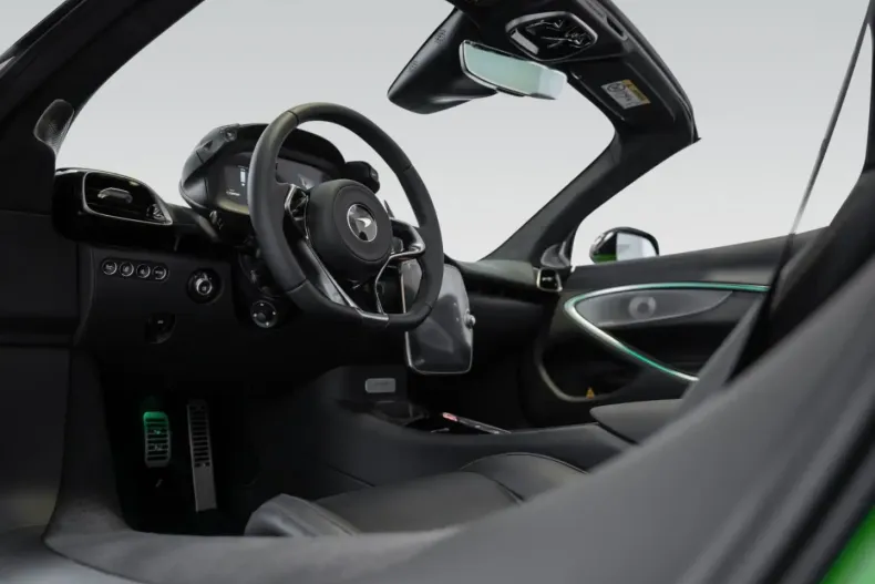 McLaren Artura din 2025 cu 3.999 km - oferta MCL193428 - foto 21