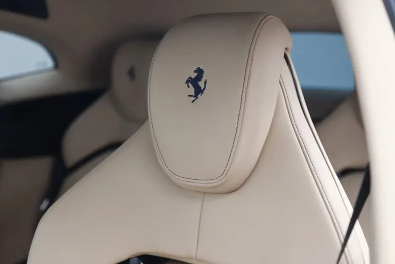 Ferrari Purosangue din 2024 cu 2.300 km - oferta FER193432 - foto 13