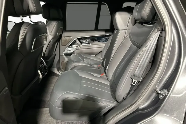 Land Rover Range Rover din 2024 cu 23.500 km - oferta LAN193435 - foto 8