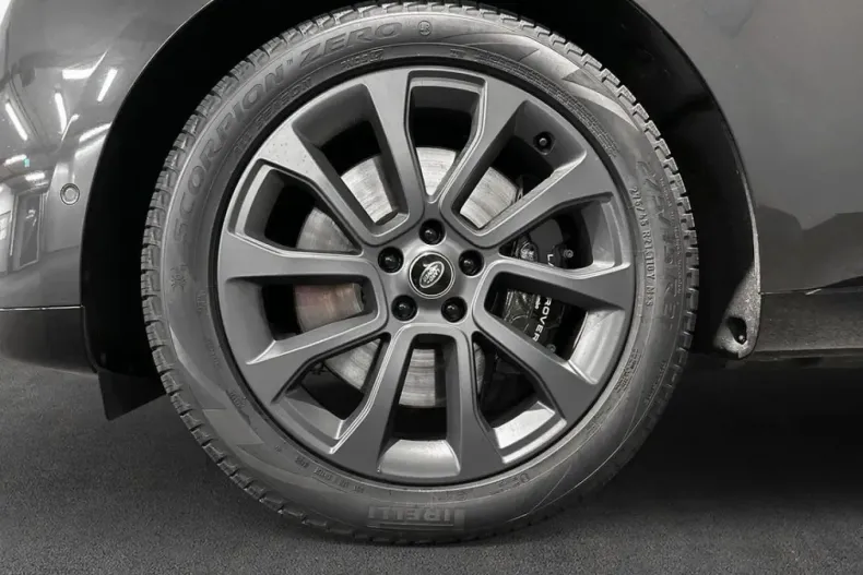 Land Rover Range Rover din 2024 cu 23.500 km - oferta LAN193435 - foto 9