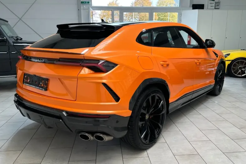 Lamborghini Urus din 2023 cu 30.633 km - oferta LAM193441 - foto 2