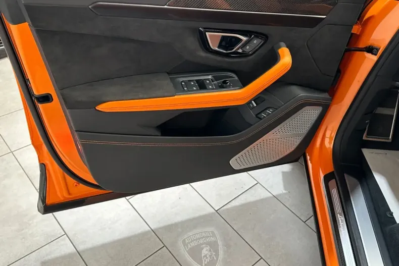 Lamborghini Urus din 2023 cu 30.633 km - oferta LAM193441 - foto 10