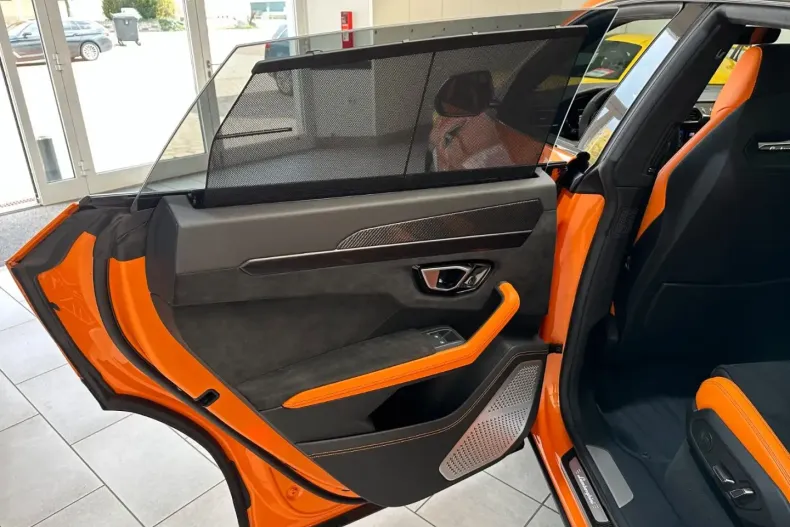 Lamborghini Urus din 2023 cu 30.633 km - oferta LAM193441 - foto 26