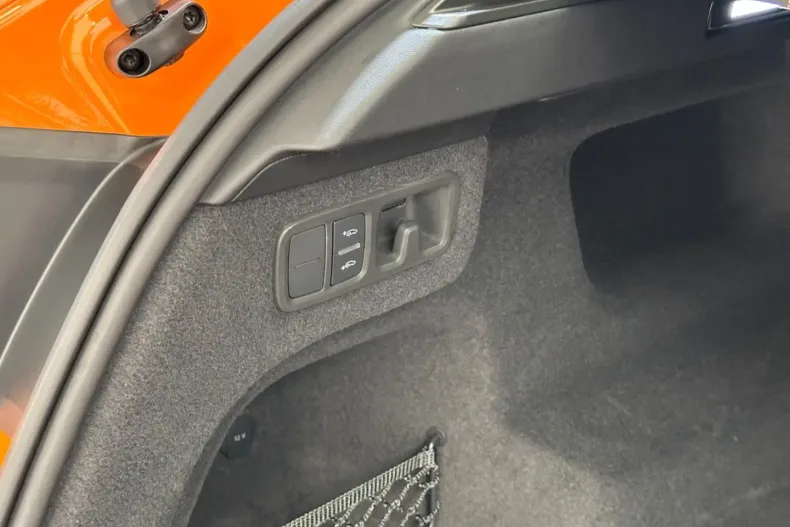 Lamborghini Urus din 2023 cu 30.633 km - oferta LAM193441 - foto 31